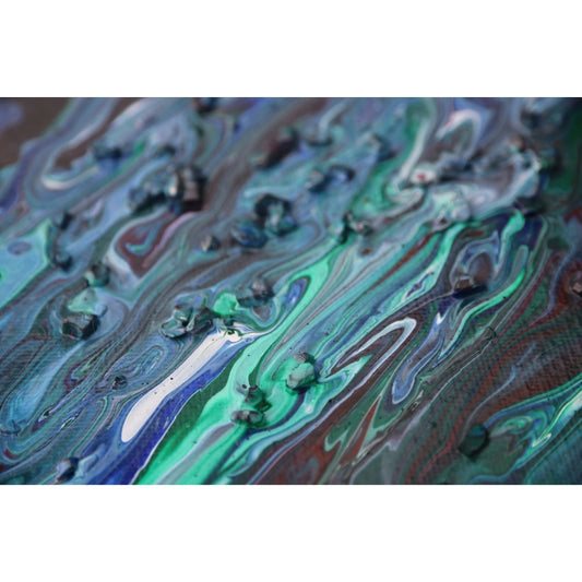 Acrylic Pouring Bild in weiß blau und grün Detailaufnahme