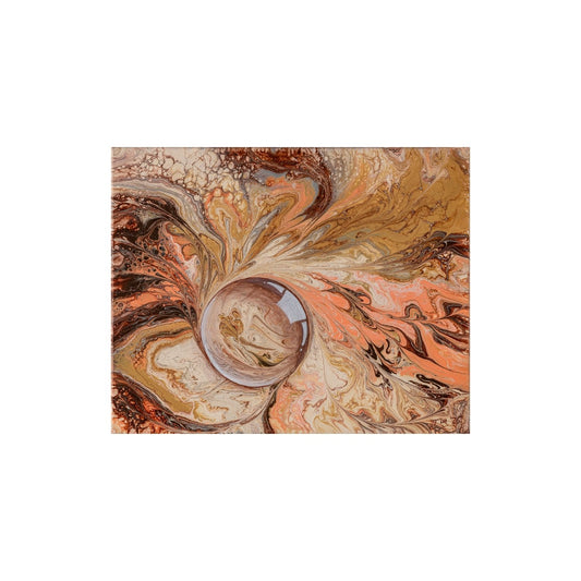 Acrylic Pouring Bild in beige-goldenen Farben freigestellt